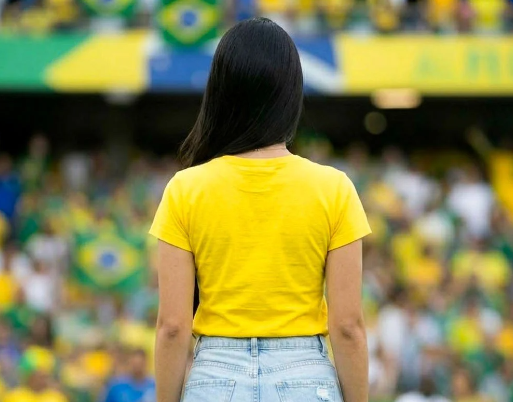 T-shirt Feminina Blusa Estampada Vai Brasil Com Manga Curta